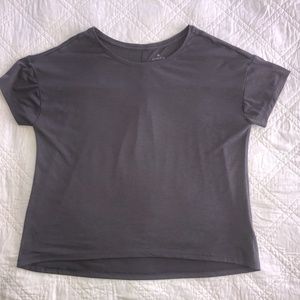 Athleta short sleeve gray shirt L EUC